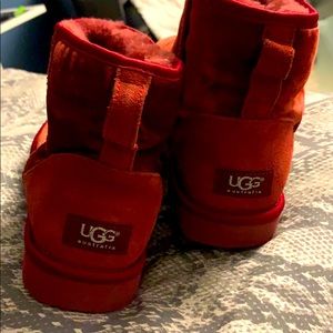Red velvet short uggs